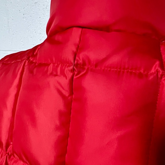 GAP Down-Filled Red Vest - Picture 12 of 16